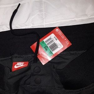 Nike pants size xl